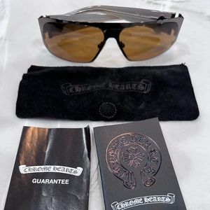 Chrome heart rear end sunglasses